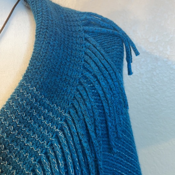 New Creations Boutique Angie Turquoise Metallic Fringe Sweater Wrap - Picture 4 of 5